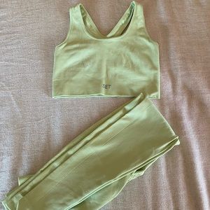 SetACTIVE set by Madelyn Cline